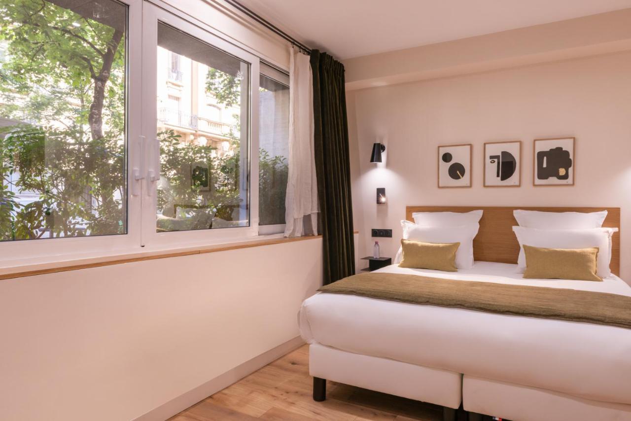Bed & Breakfast Cmg - Boutique Hotel Chambre - 3P - Auteuil/ Michel Ange Parijs